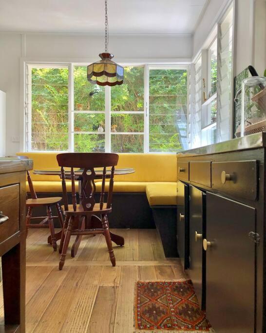 Harrys House Warburton - Peaceful Riverside Cottage In The Perfect Location Esterno foto