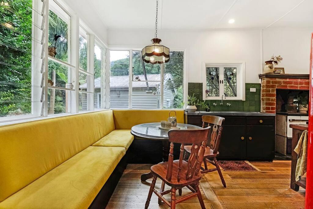 Harrys House Warburton - Peaceful Riverside Cottage In The Perfect Location Esterno foto