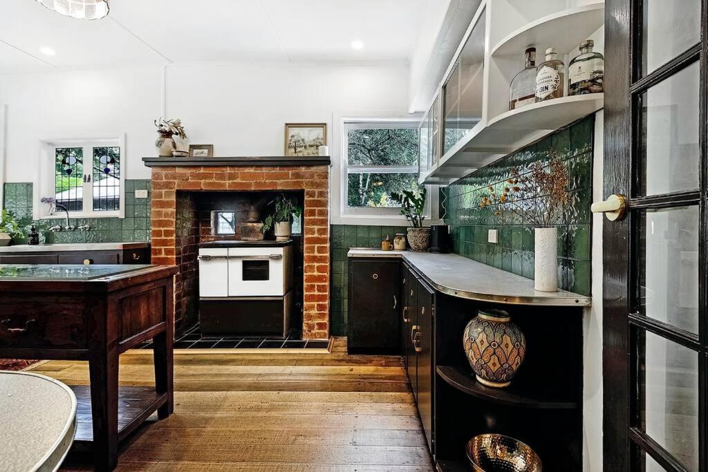 Harrys House Warburton - Peaceful Riverside Cottage In The Perfect Location Esterno foto
